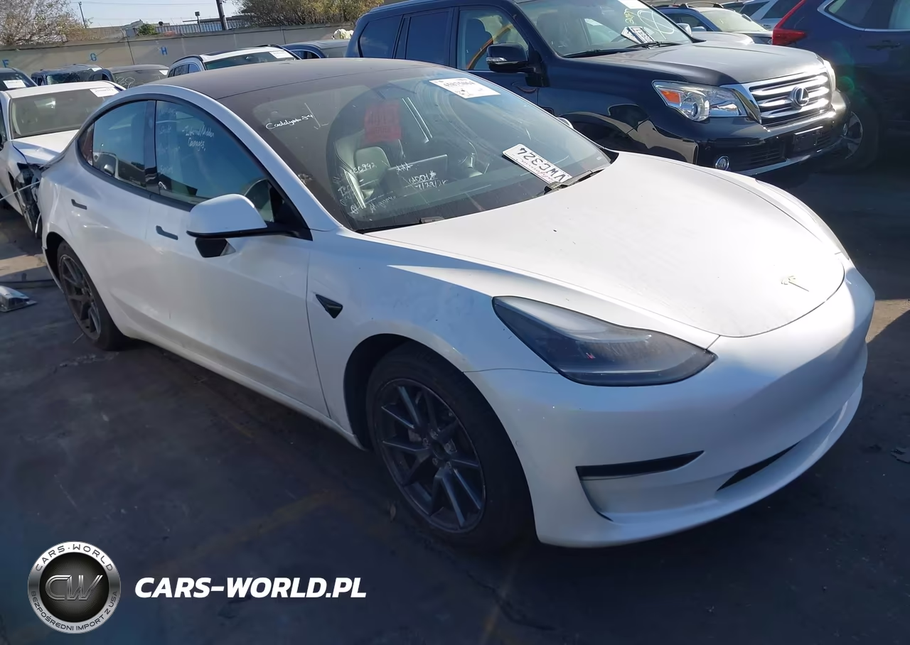 2021 Tesla Model 3 Standard Range Plus Rear-Wheel Drive