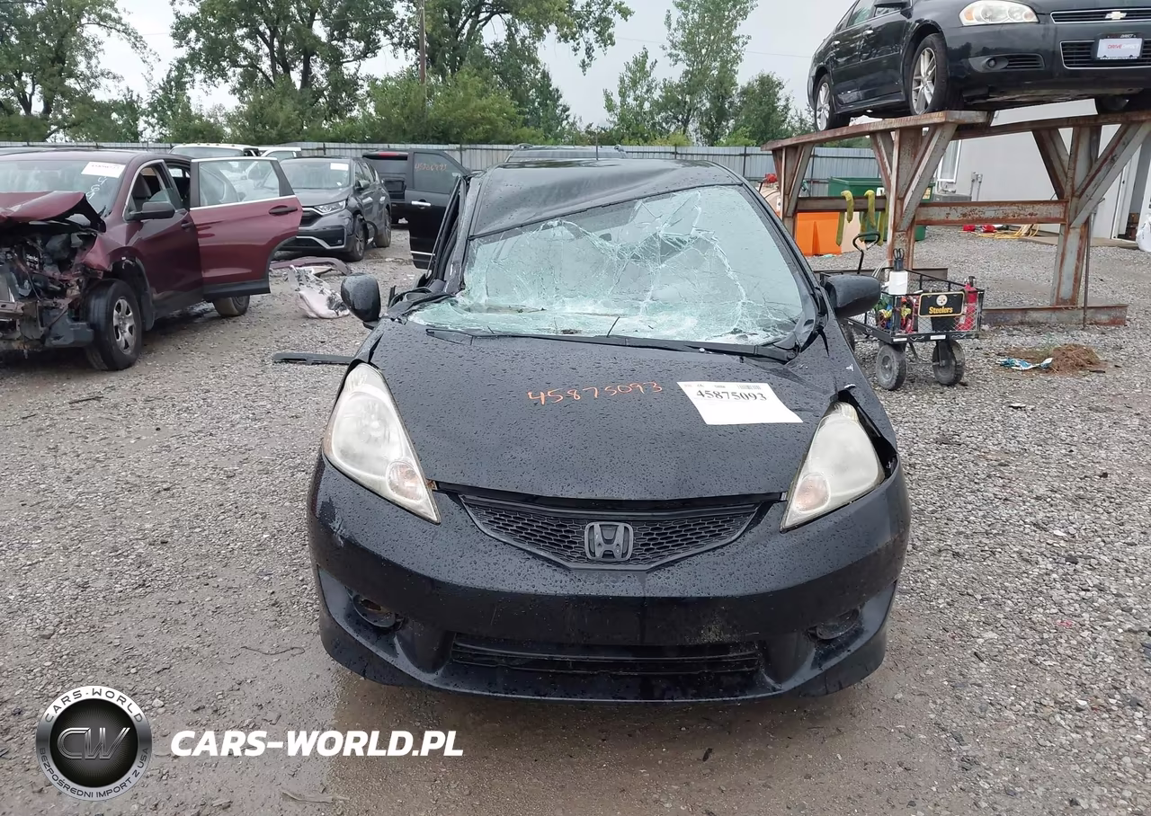 2010 Honda Fit Sport VIN:JHMGE8H48AS011080 - 13