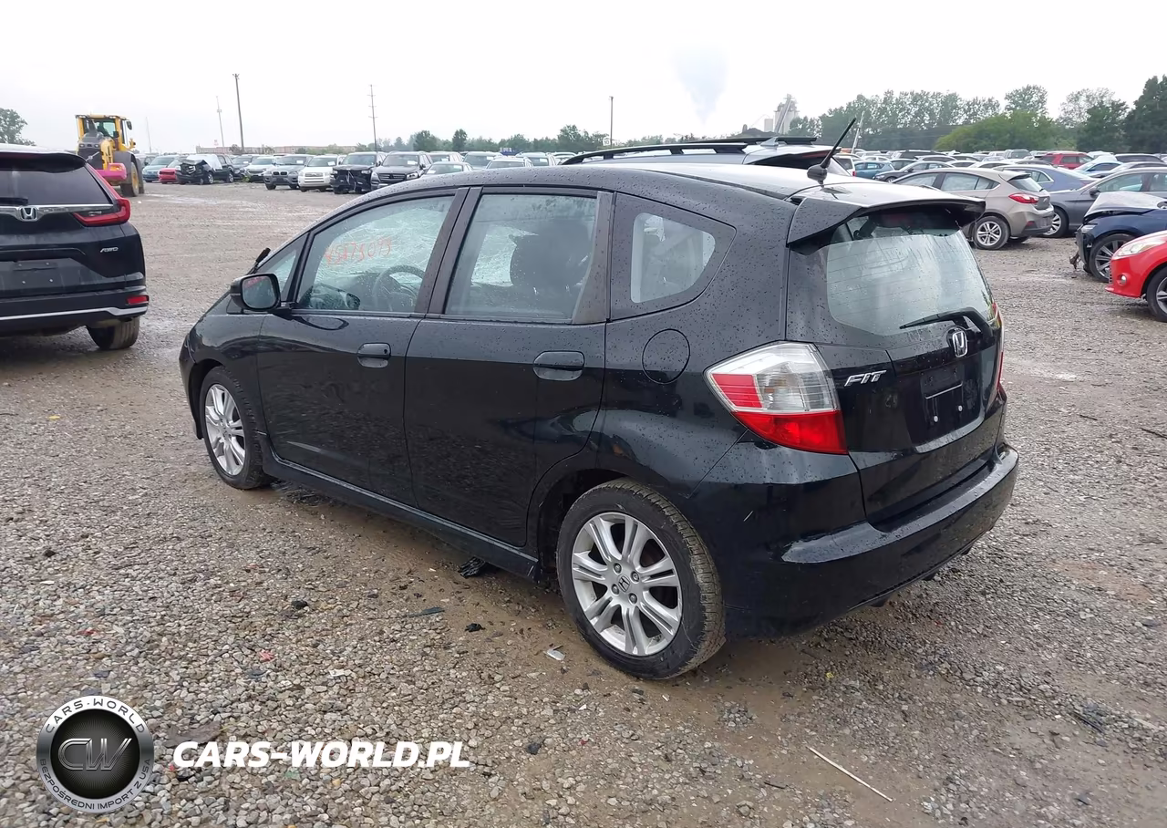 2010 Honda Fit Sport VIN:JHMGE8H48AS011080 - 3