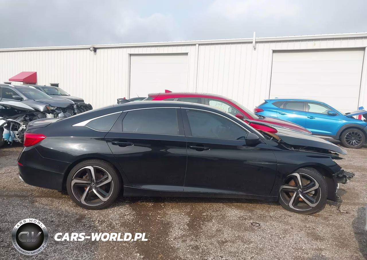 2018 Honda Accord Sport VIN:1HGCV1F31JA208634 - 13