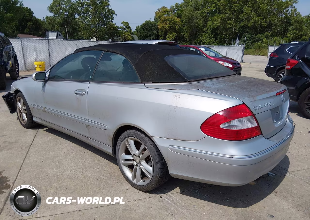 2008 Mercedes-Benz Clk 350 VIN:WDBTK56F78F255073 - 3