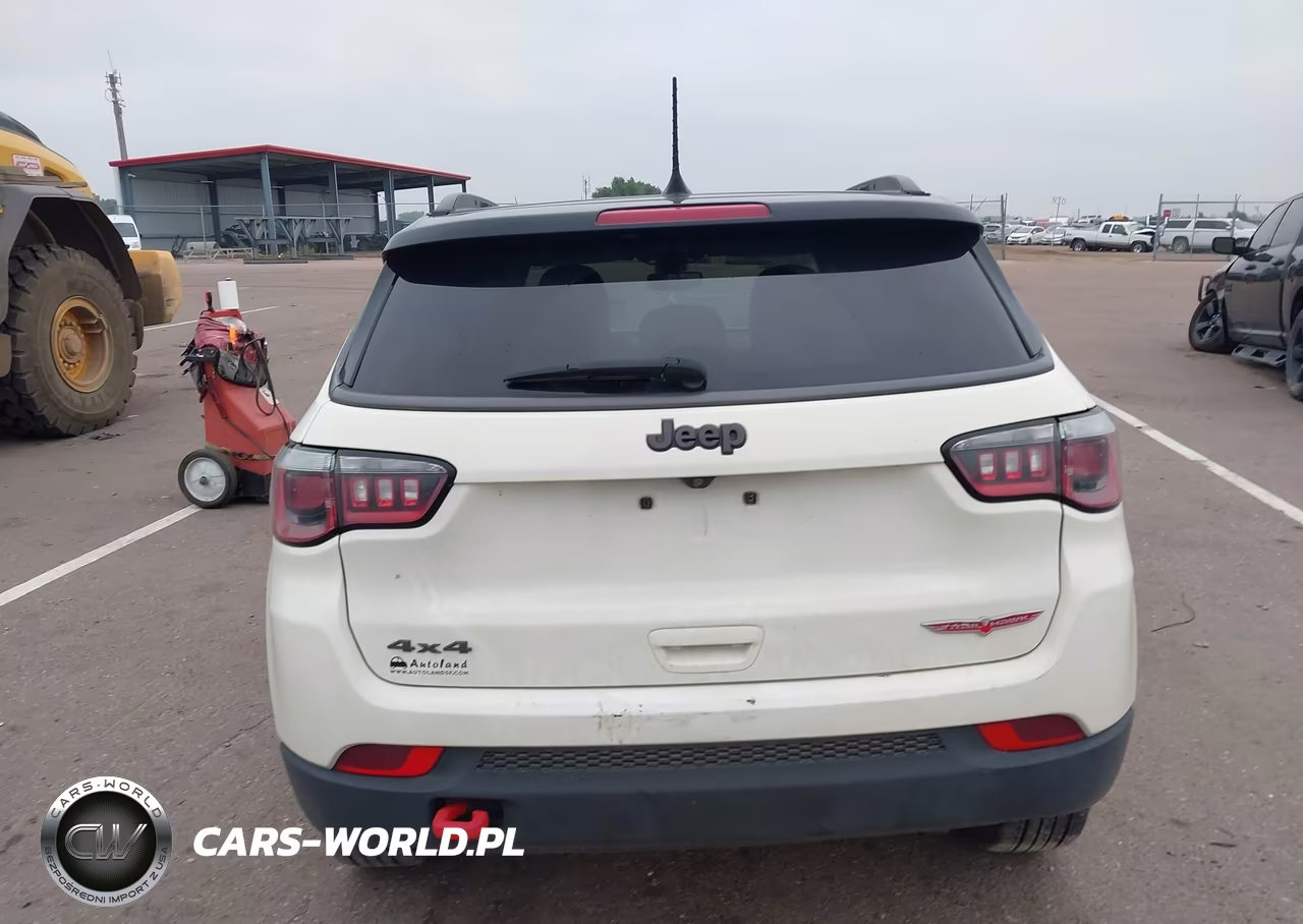 2019 Jeep Compass Trailhawk 4X4 VIN:3C4NJDDB4KT846496 - 16