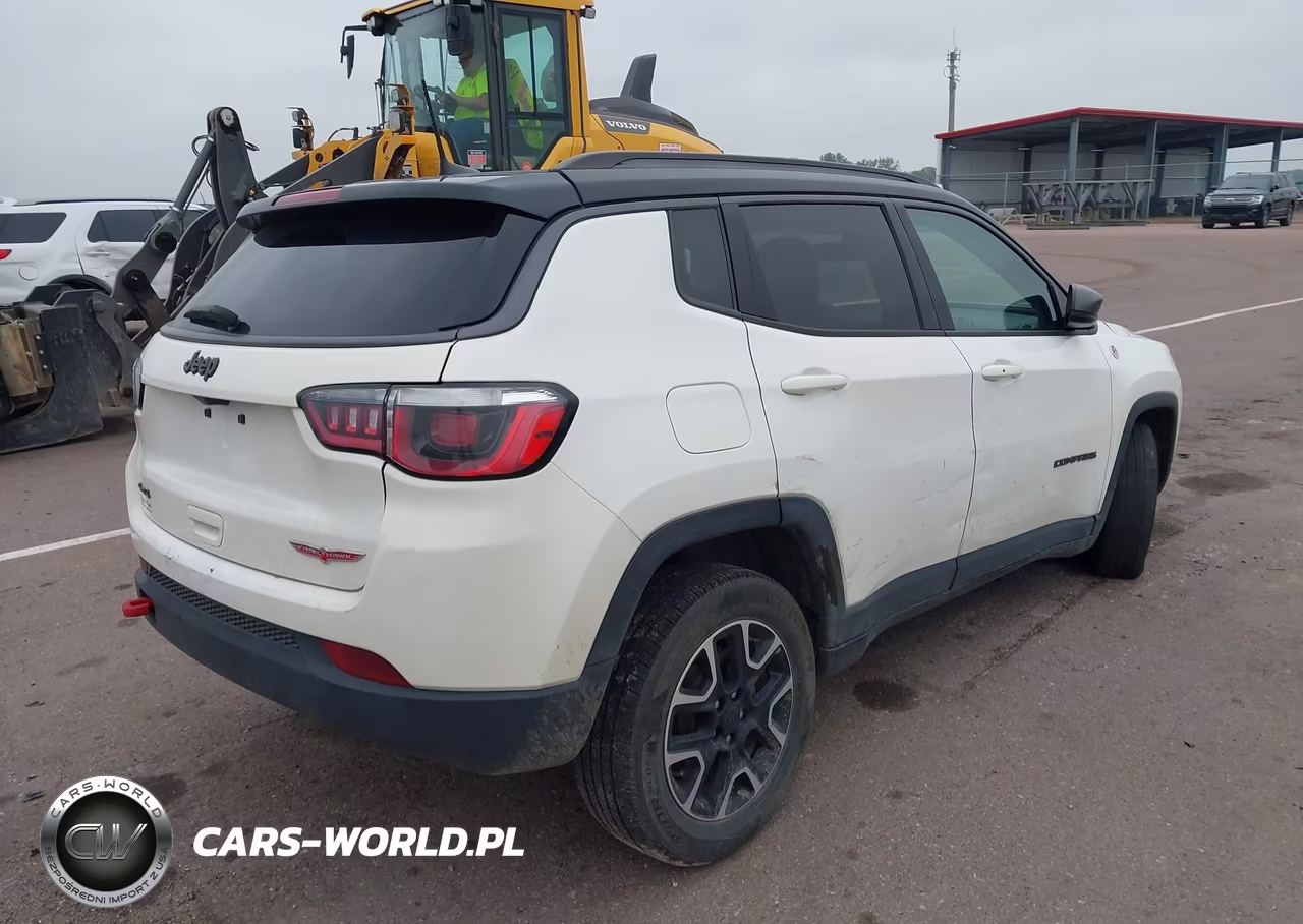 2019 Jeep Compass Trailhawk 4X4 VIN:3C4NJDDB4KT846496 - 4