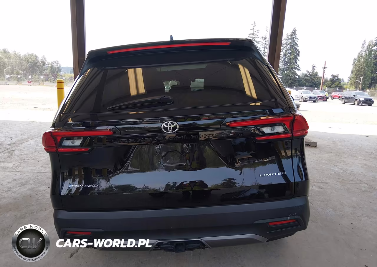 2026 Toyota Grand Highlander Hybrid Limited VIN:5TDACAB56TS082294 - 17
