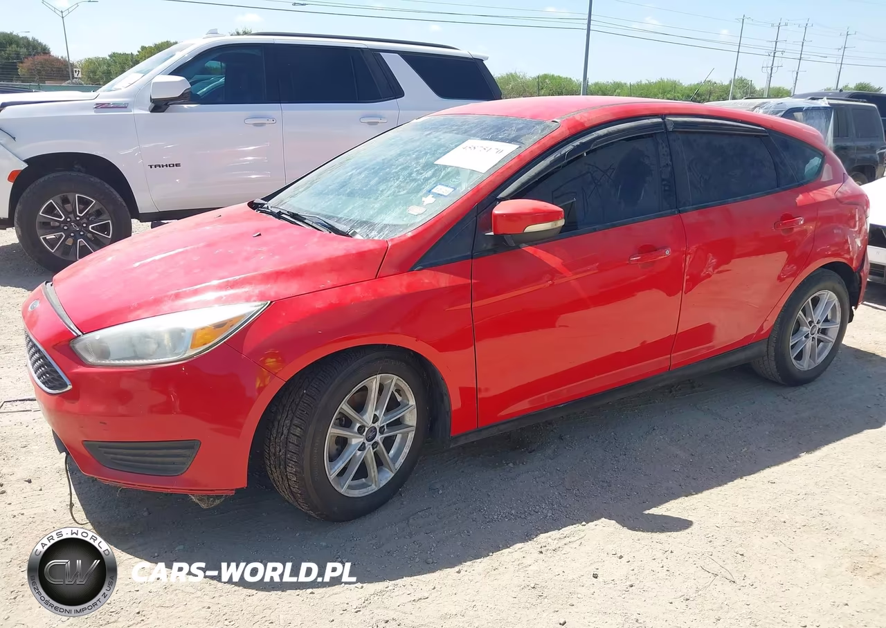 2015 Ford Focus Se VIN:1FADP3K21FL350859 - 2