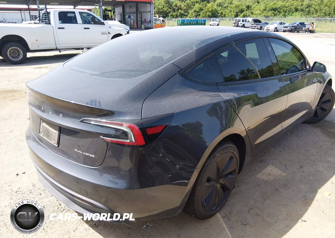 2025 Tesla Model 3 Long Range All-Wheel Drive VIN:5YJ3E1EB0SF901727 - 4