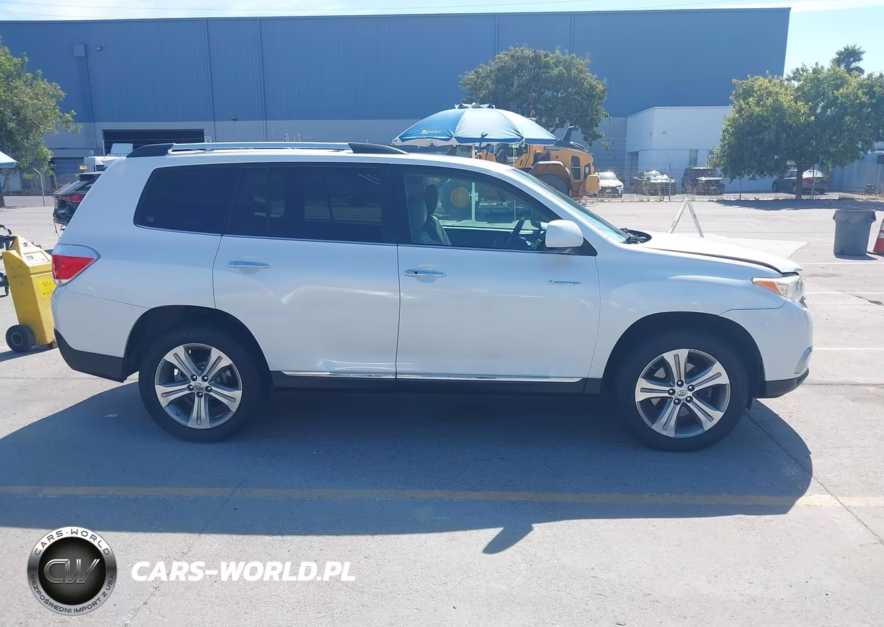 2011 Toyota Highlander Limited V6 VIN:5TDDK3EH4BS084366 - 14