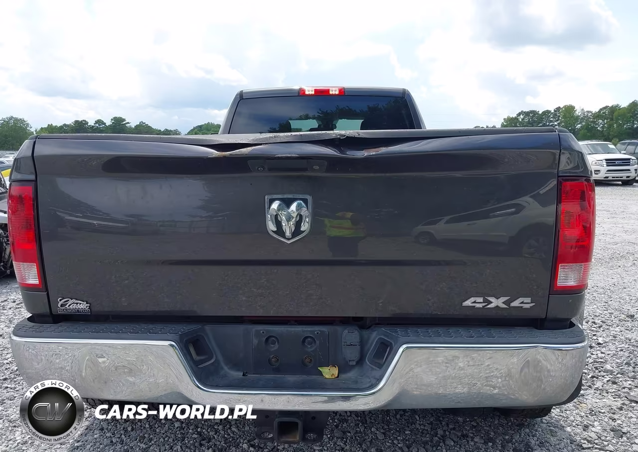 2018 Ram 3500 Tradesman 4X4 8' Box VIN:3C63RRGL1JG220775 - 19