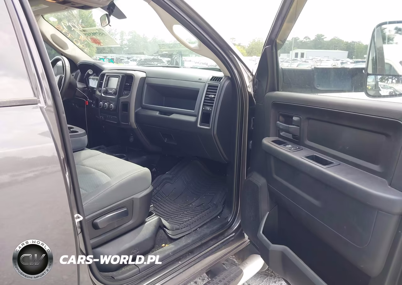 2018 Ram 3500 Tradesman 4X4 8' Box VIN:3C63RRGL1JG220775 - 5