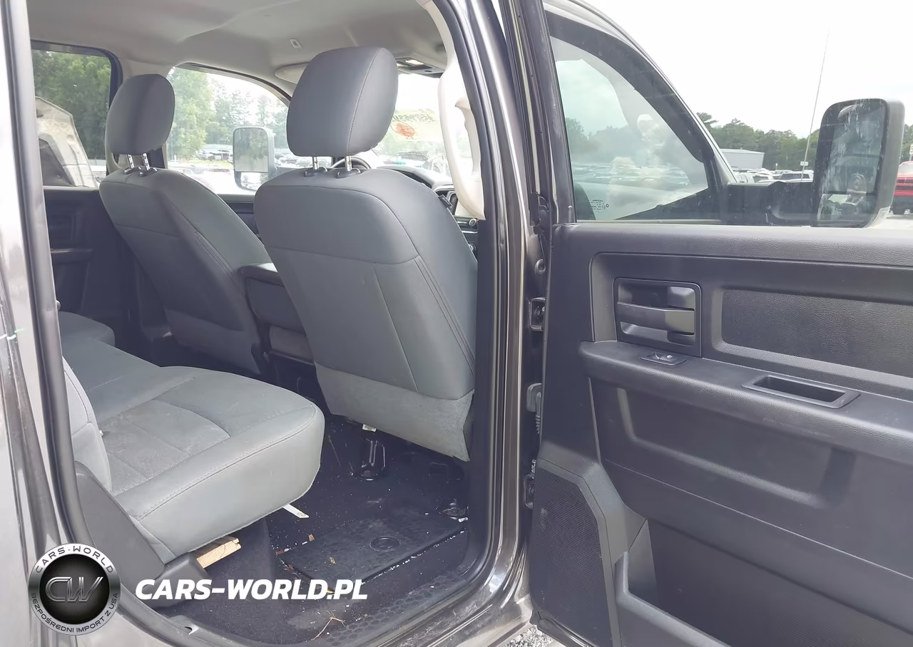 2018 Ram 3500 Tradesman 4X4 8' Box VIN:3C63RRGL1JG220775 - 8