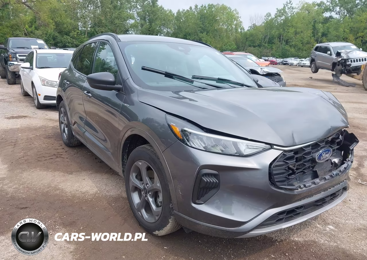 2023 Ford Escape St-Line