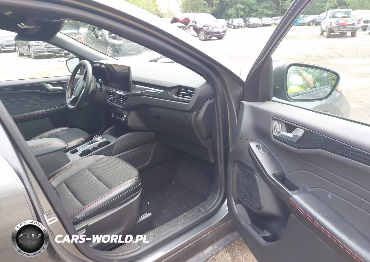 2023 Ford Escape St-Line VIN:1FMCU0MN8PUB45664 - 5