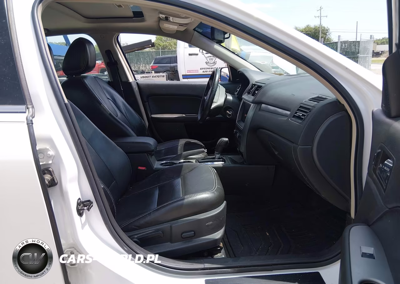 2010 Ford Fusion Hybrid VIN:3FADP0L36AR255696 - 5