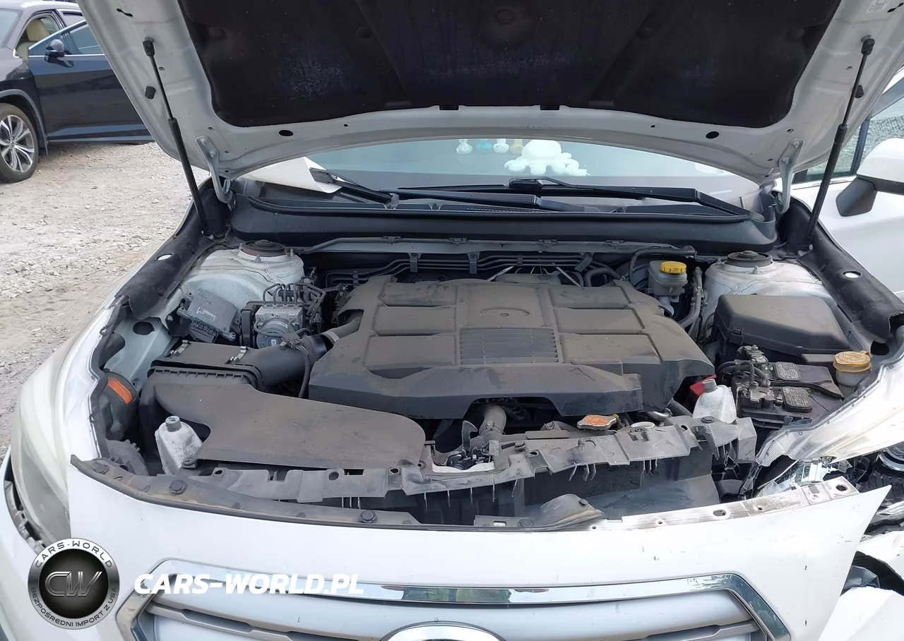 2015 Subaru Outback 3.6R Limited VIN:4S4BSENC1F3355930 - 10