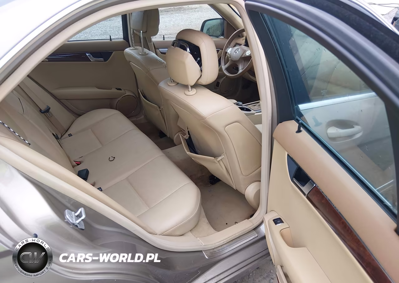 2008 Mercedes-Benz C 300 Luxury VIN:WDDGF54X88F126137 - 8