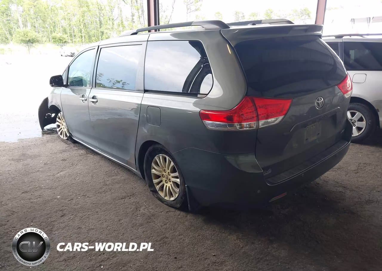 2011 Toyota Sienna Xle V6 VIN:5TDYK3DC5BS162595 - 3