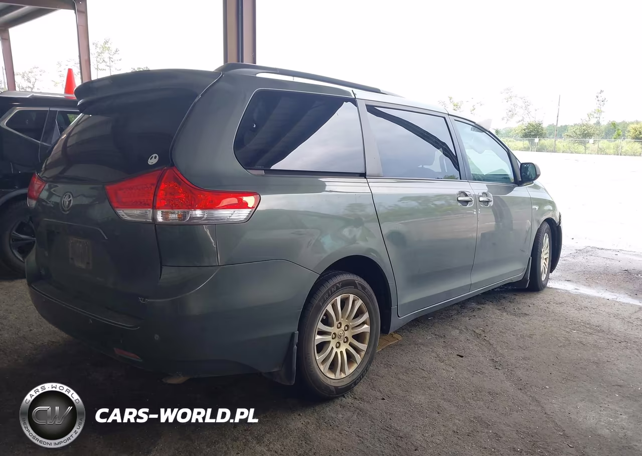 2011 Toyota Sienna Xle V6 VIN:5TDYK3DC5BS162595 - 4