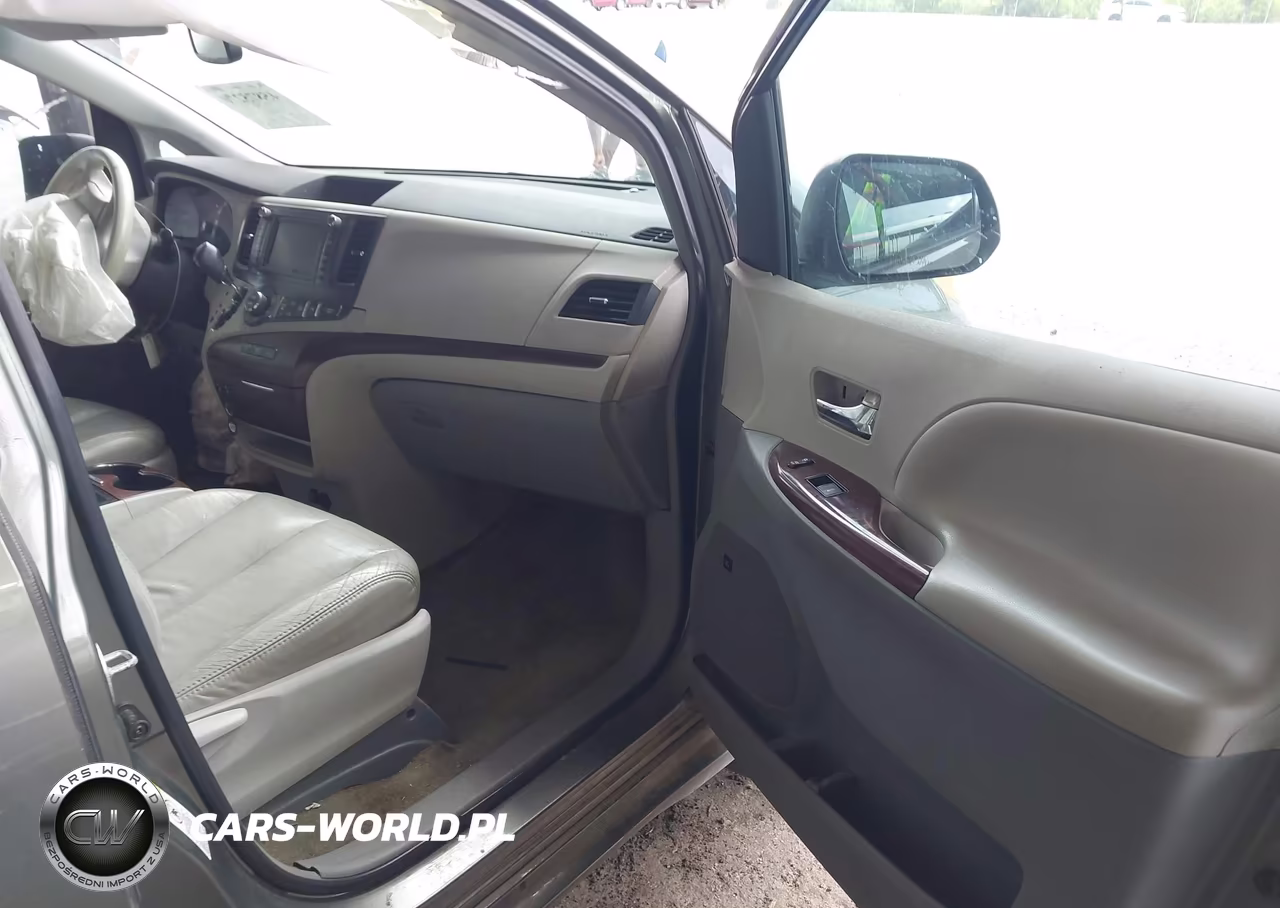 2011 Toyota Sienna Xle V6 VIN:5TDYK3DC5BS162595 - 5
