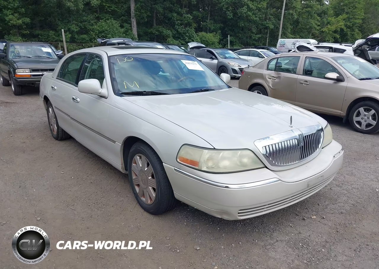 2004 Lincoln Town Car Ultimate