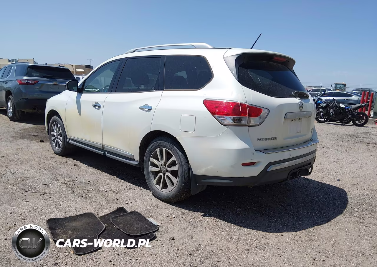 2015 Nissan Pathfinder Sl VIN:5N1AR2MM4FC630979 - 3