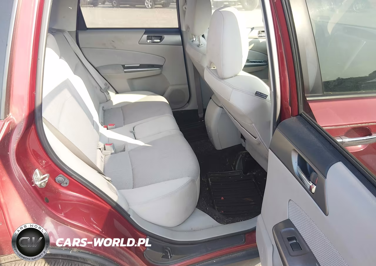 2013 Subaru Forester 2.5X Premium VIN:JF2SHADC0DH435590 - 8