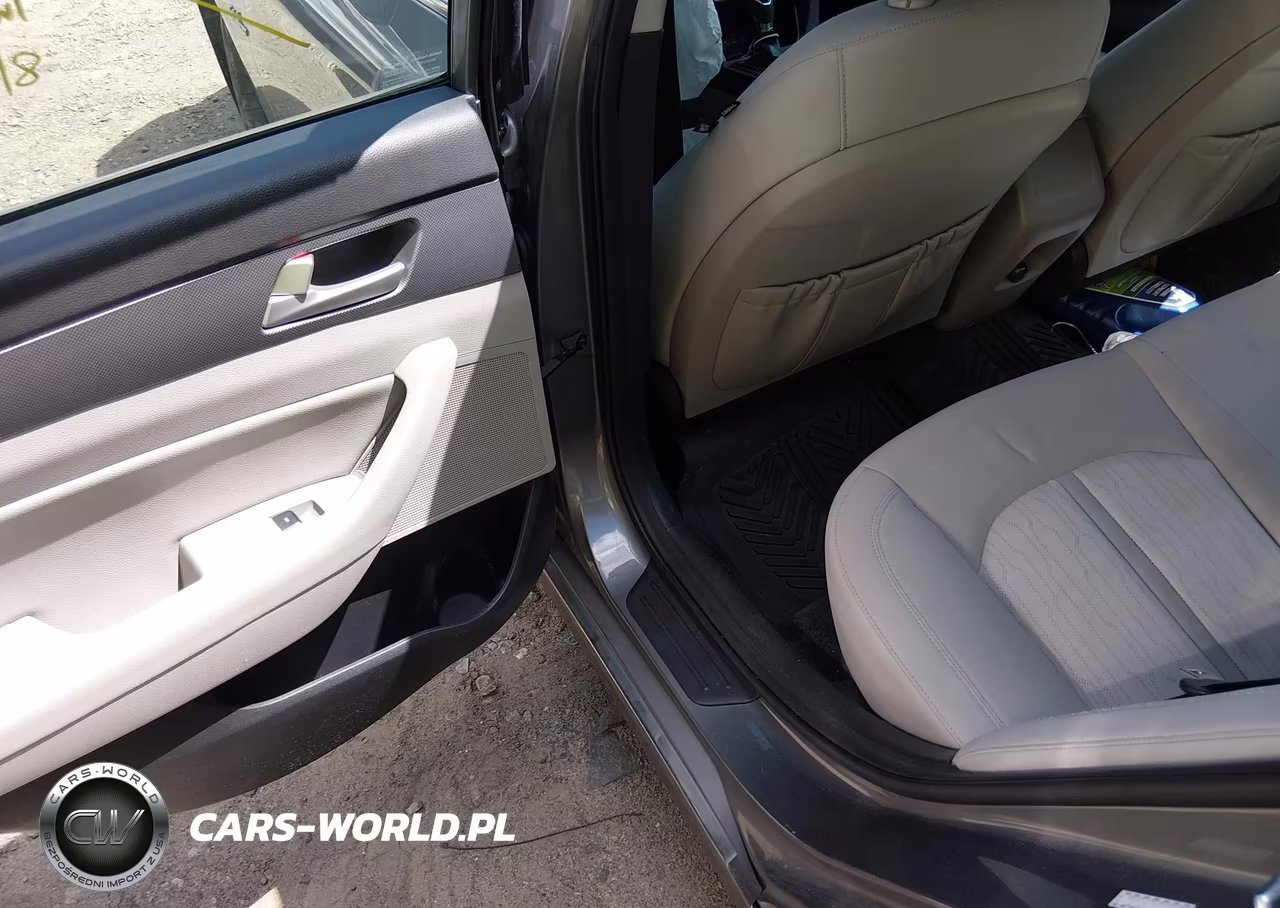 2017 Hyundai Sonata Hybrid Se VIN:KMHE24L31HA076986 - 8