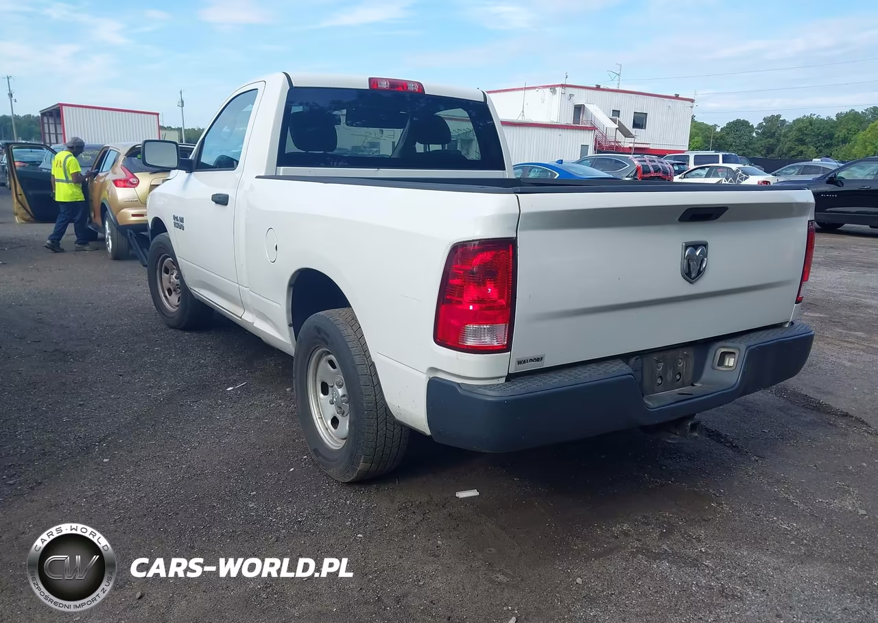 2015 Ram 1500 Tradesman VIN:3C6JR6AG7FG522399 - 3