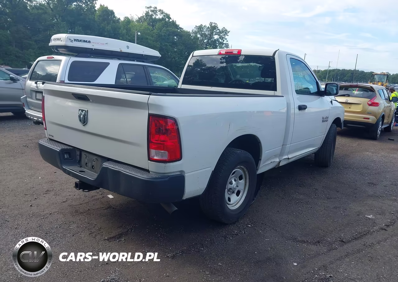 2015 Ram 1500 Tradesman VIN:3C6JR6AG7FG522399 - 4