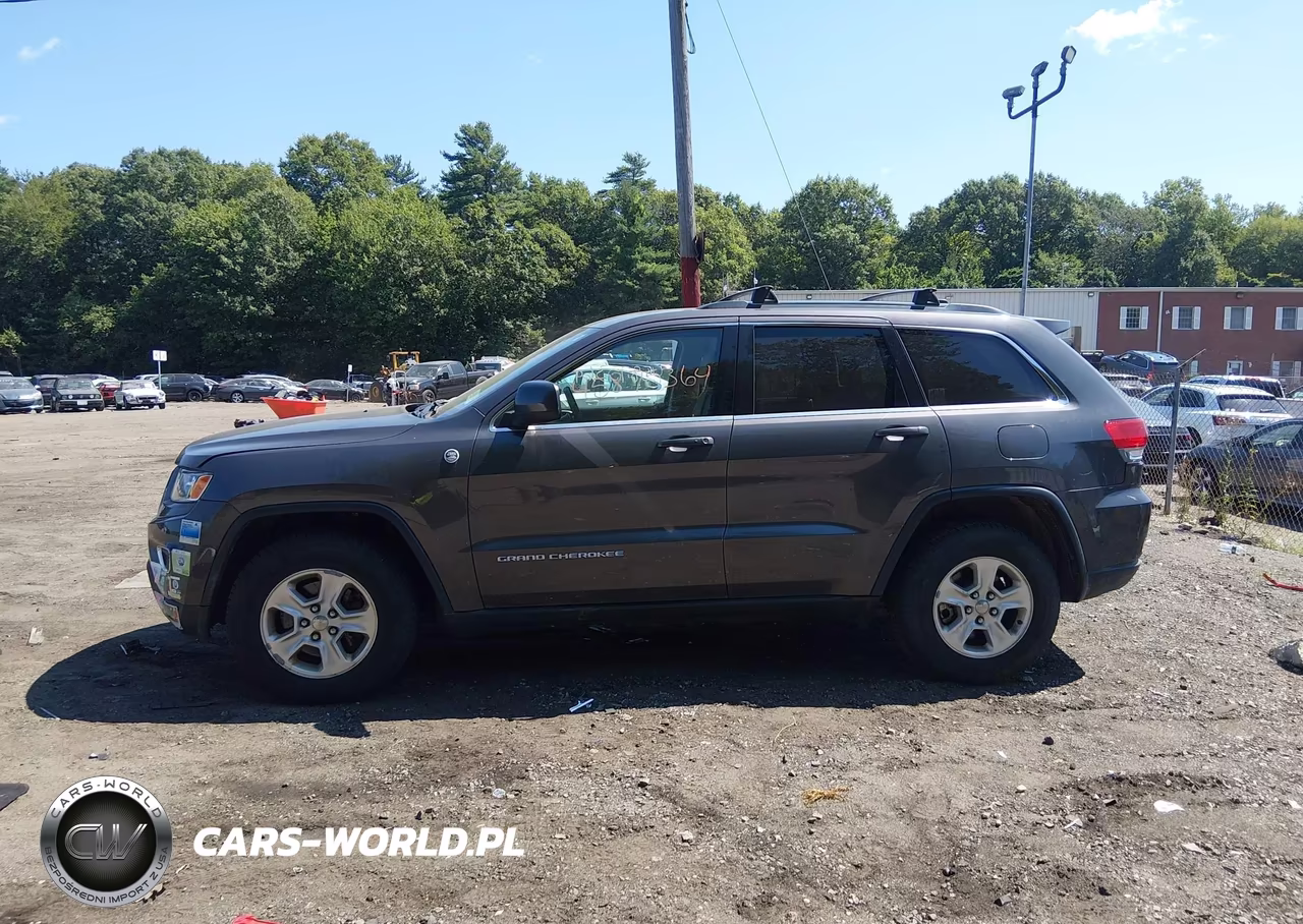 2014 Jeep Grand Cherokee Laredo VIN:1C4RJFAG9EC331328 - 12