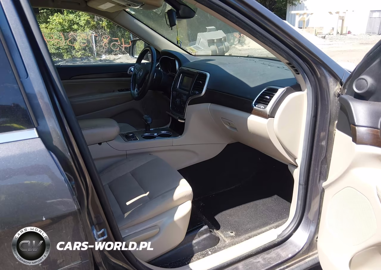 2014 Jeep Grand Cherokee Laredo VIN:1C4RJFAG9EC331328 - 3