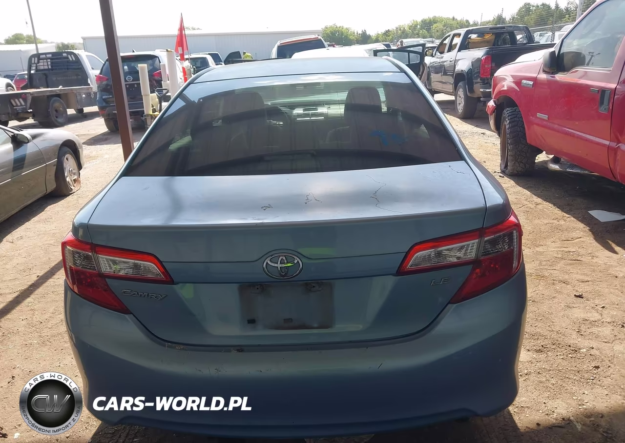 2014 Toyota Camry Le VIN:4T4BF1FK1ER354682 - 16