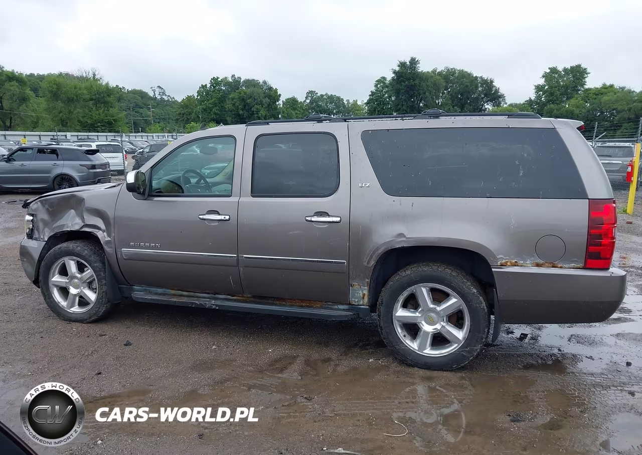 2011 Chevrolet Suburban Ltz VIN:1GNSKKE3XBR141892 - 15