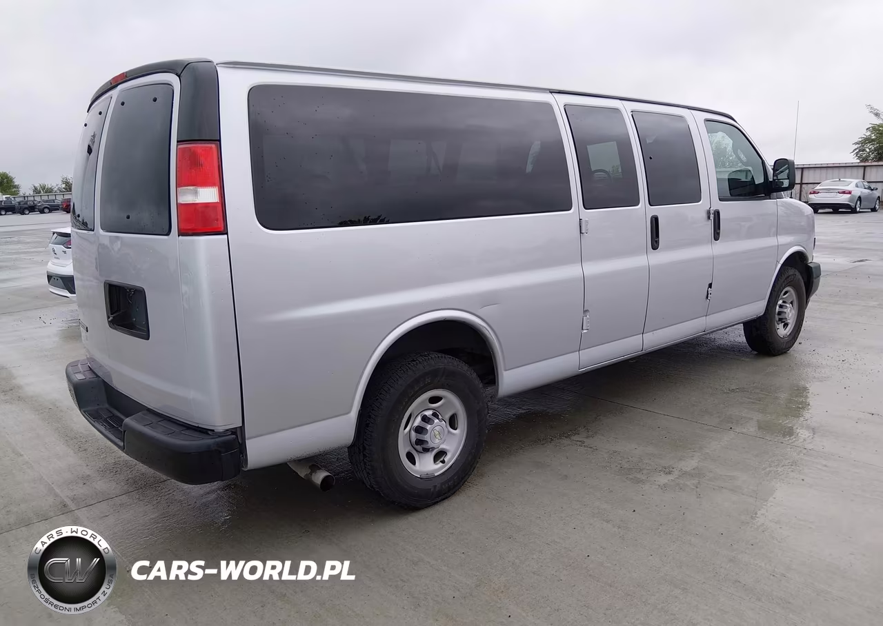 2020 Chevrolet Express Passenger Rwd 3500 Extended Wheelbase Ls VIN:1GAZGNFG1L1234014 - 4