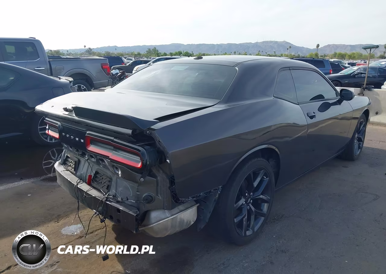 2019 Dodge Challenger Sxt VIN:2C3CDZAG2KH551454 - 4