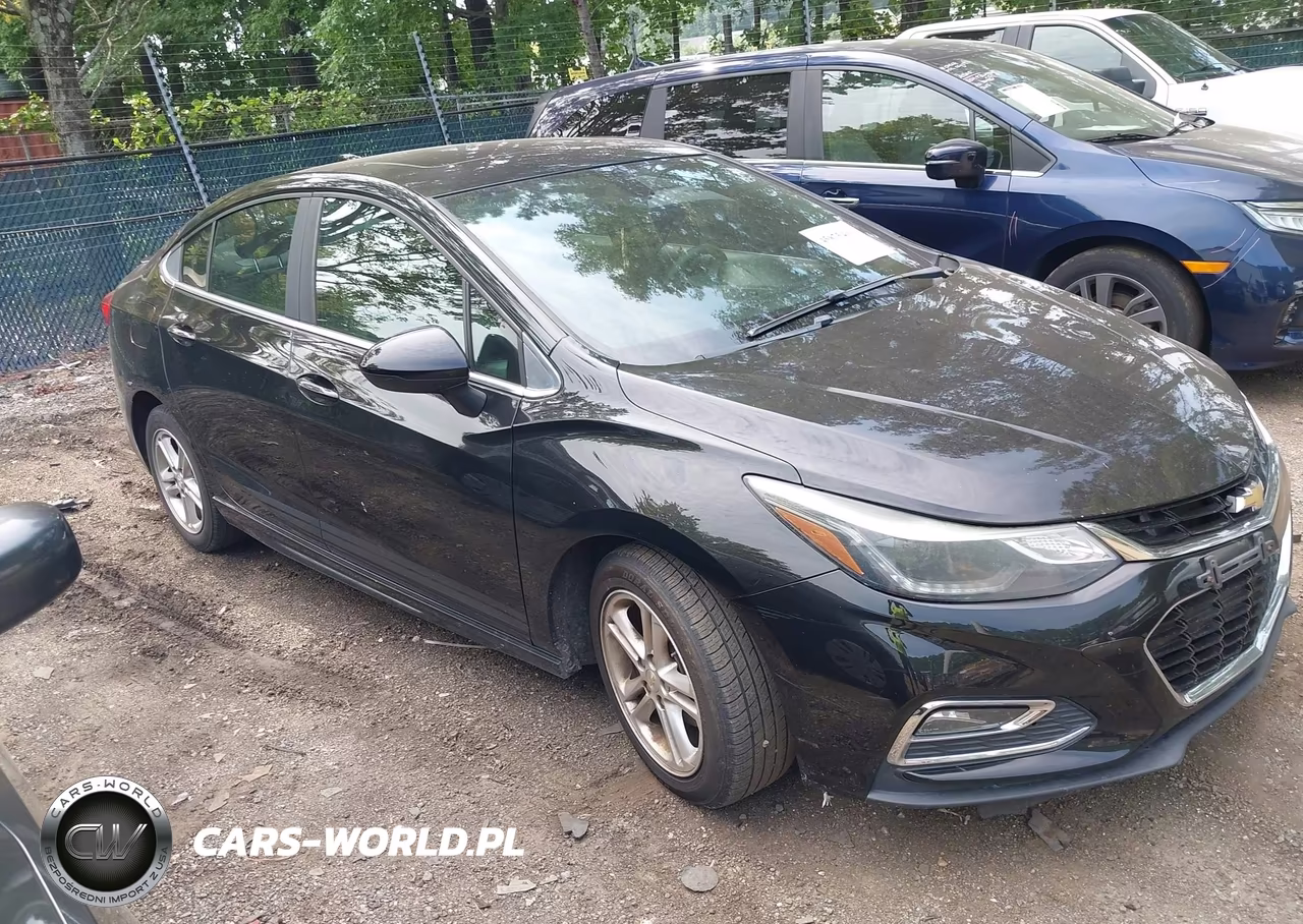 2018 Chevrolet Cruze Lt Auto – zdjęcie 1 z 16