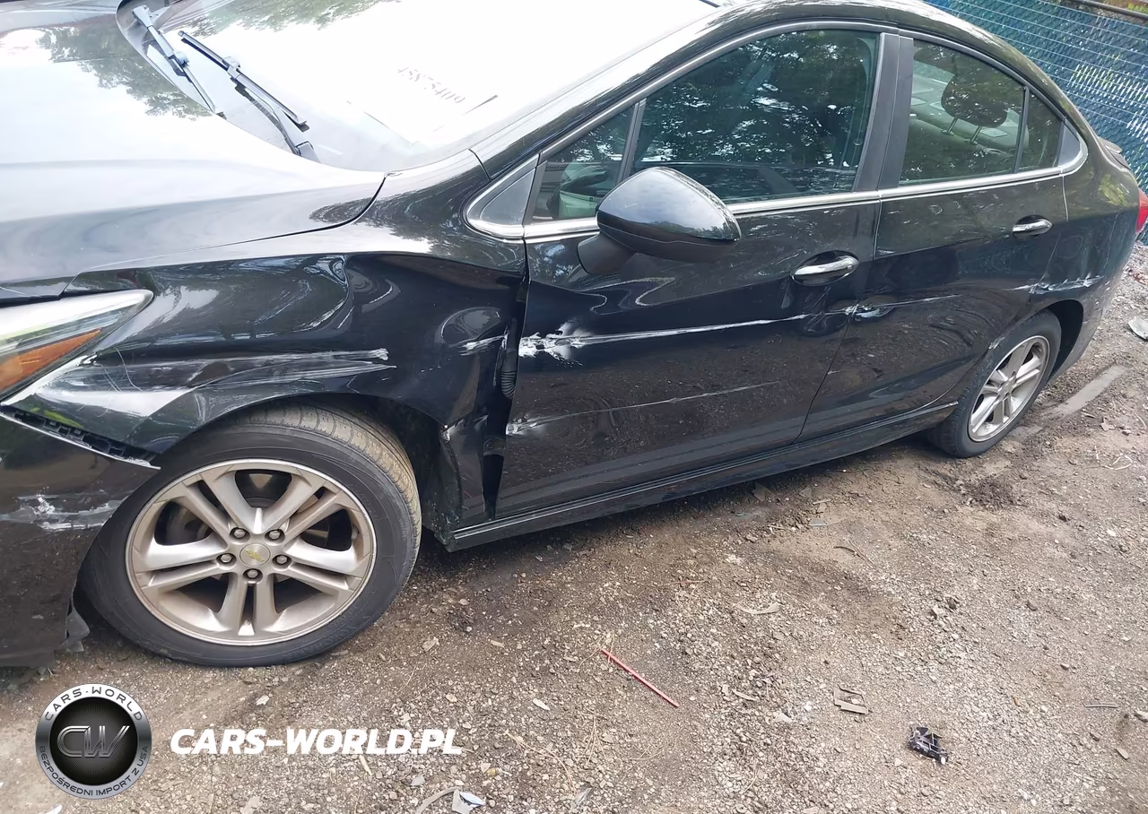 2018 Chevrolet Cruze Lt Auto VIN:1G1BE5SM3J7161838 - 6