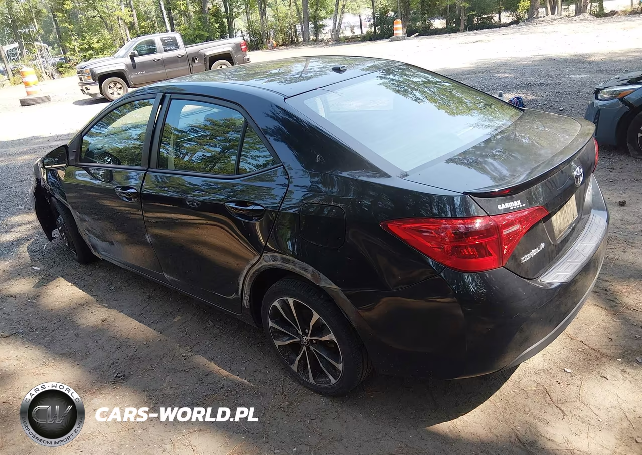 2017 Toyota Corolla Xse VIN:2T1BURHEXHC924562 - 3