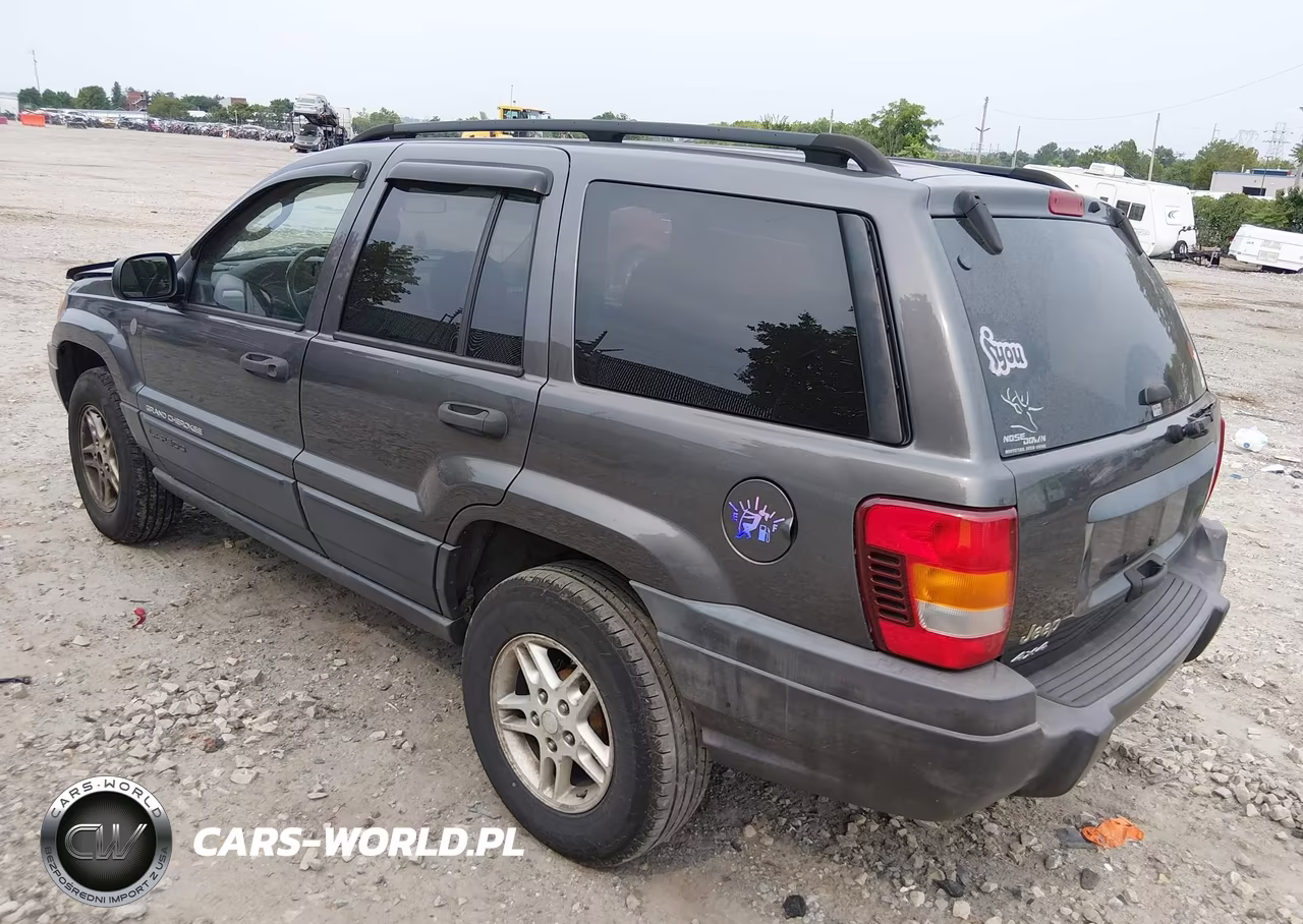 2004 Jeep Grand Cherokee Laredo VIN:1J4GW48SX4C276808 - 3