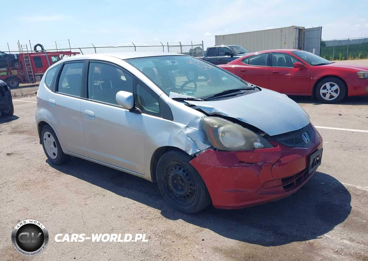 2013 Honda Fit VIN:JHMGE8G38DC007621 - 1
