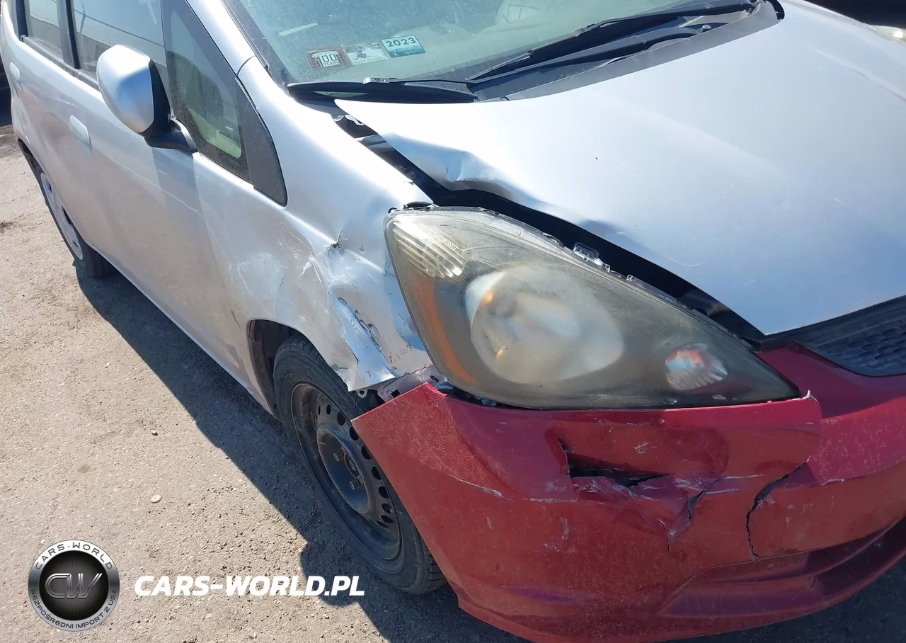 2013 Honda Fit VIN:JHMGE8G38DC007621 - 6