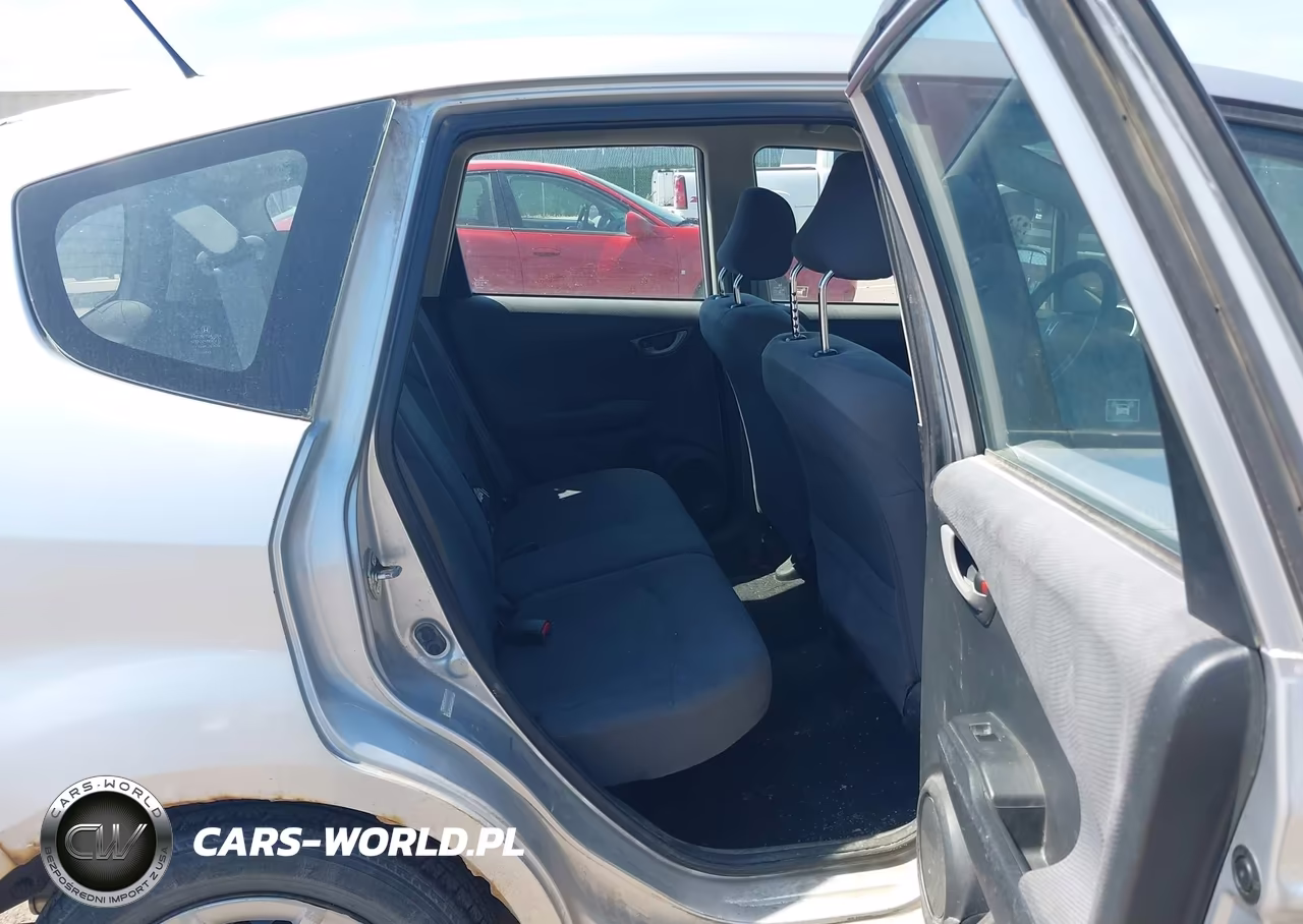 2013 Honda Fit VIN:JHMGE8G38DC007621 - 8