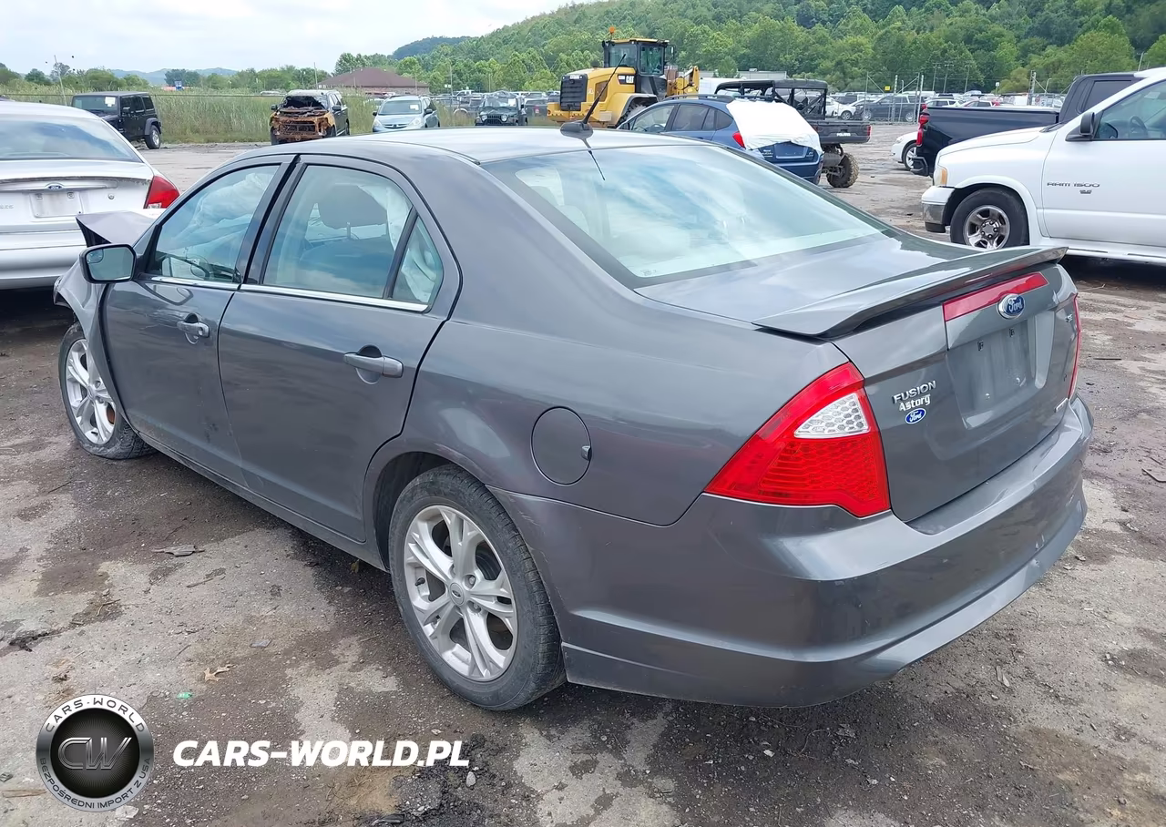 2012 Ford Fusion Se VIN:3FAHP0HG9CR331511 - 3