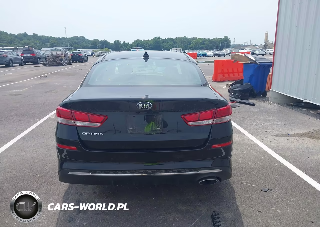 2019 Kia Optima Lx VIN:5XXGT4L3XKG359036 - 16