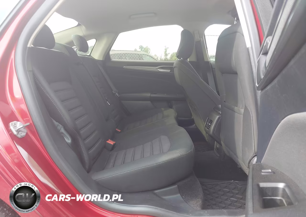 2017 Ford Fusion Se VIN:3FA6P0H70HR394852 - 8