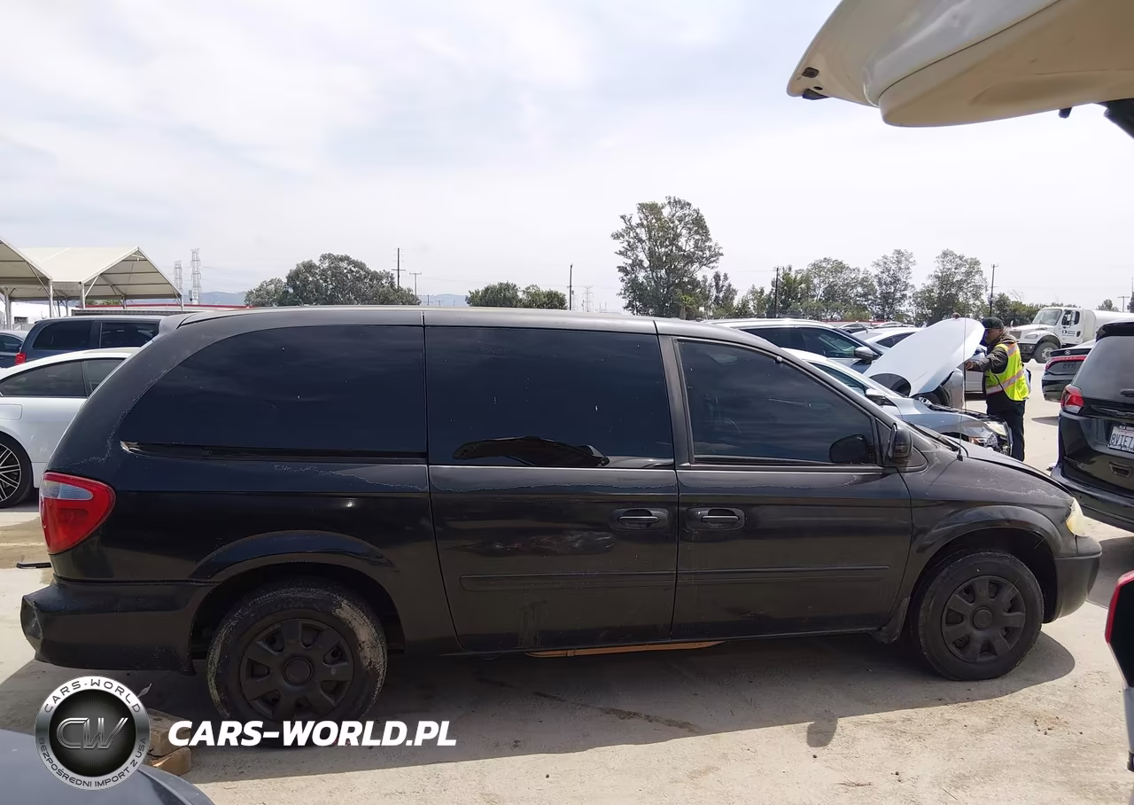 2005 Chrysler Town & Country Lx VIN:2C4GP44R05R173069 - 12