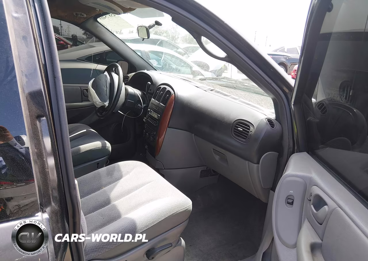 2005 Chrysler Town & Country Lx VIN:2C4GP44R05R173069 - 5