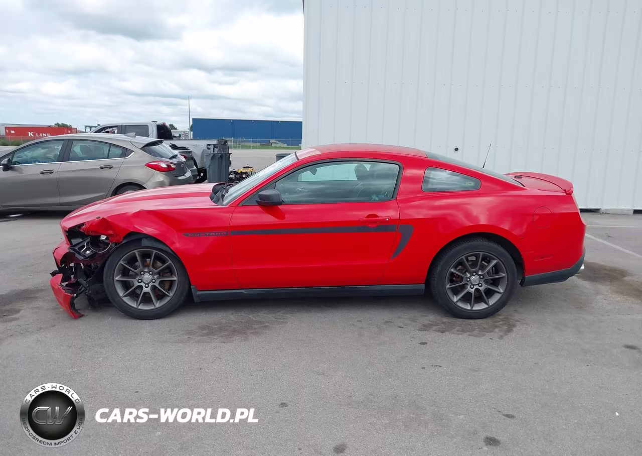 2011 Ford Mustang V6 Premium VIN:1ZVBP8AMXB5136384 - 14