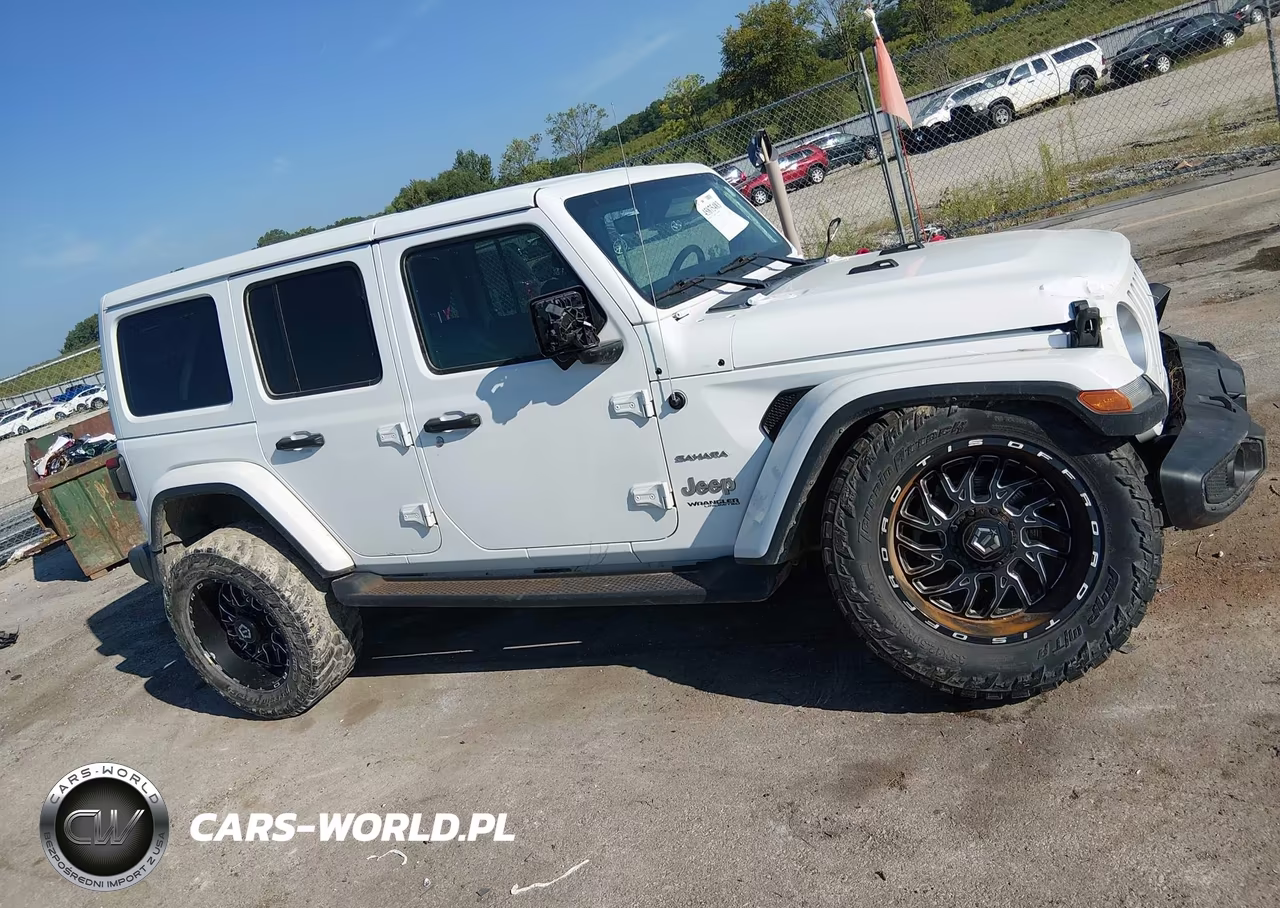 2018 Jeep Wrangler Unlimited Sahara 4X4 VIN:1C4HJXEGXJW110843 - 14