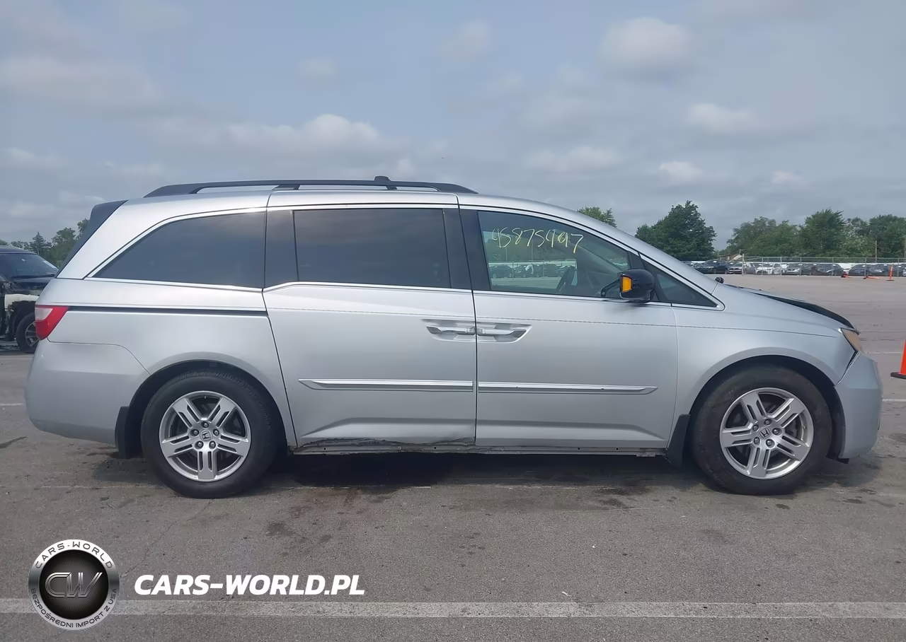 2013 Honda Odyssey Touring-Touring Elite VIN:5FNRL5H93DB081730 - 13
