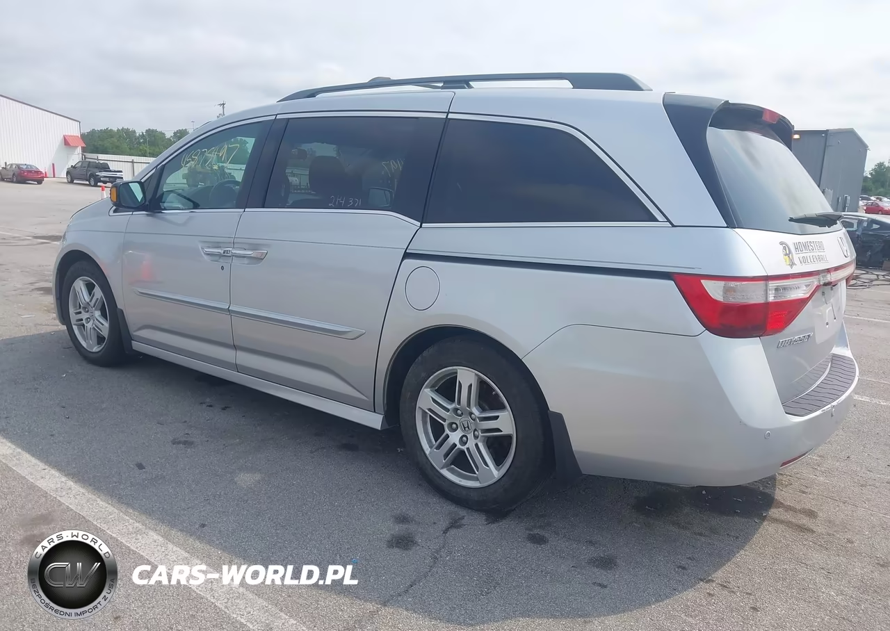 2013 Honda Odyssey Touring-Touring Elite VIN:5FNRL5H93DB081730 - 3
